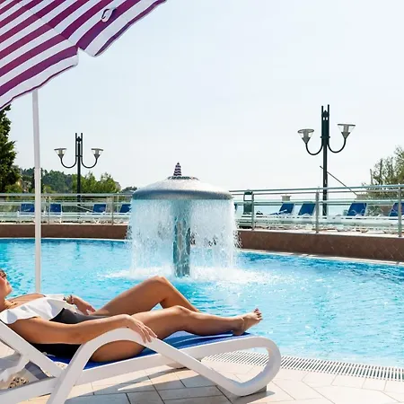فندق Maslinica Mimosa Lido Palace 4*