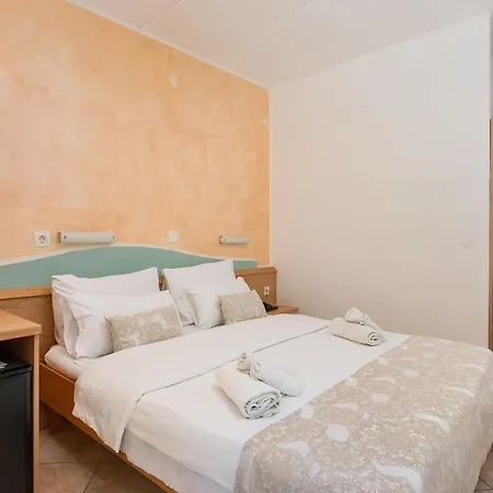 Maslinica Mimosa Lido Palace Hotel 4*