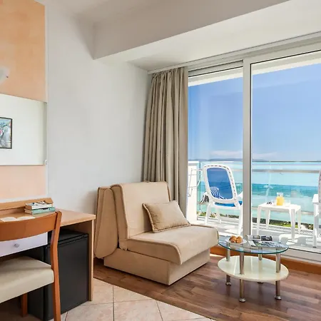 Maslinica Mimosa Lido Palace