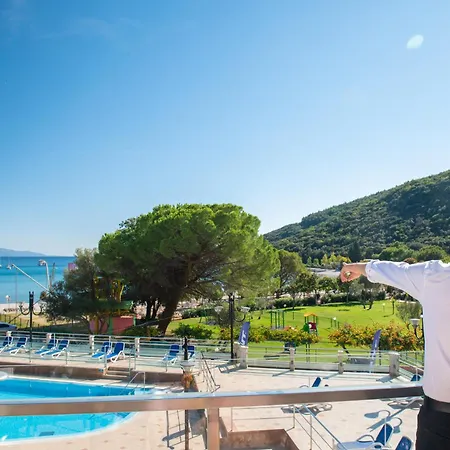Maslinica Mimosa Lido Palace 4* Rabac