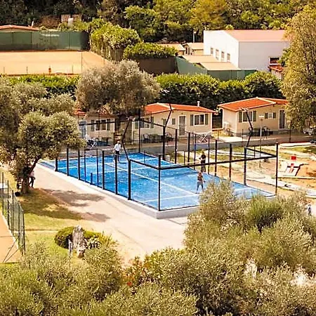 Maslinica Mimosa Lido Palace 拉巴克