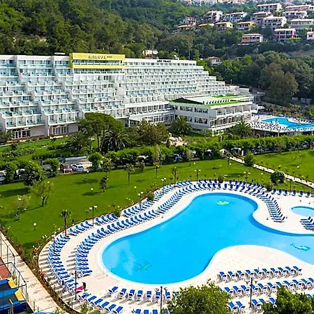 Maslinica Mimosa Lido Palace 4* 拉巴克