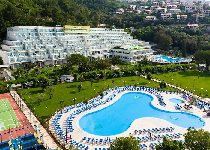 Maslinica Mimosa Lido Palace Hotel 4*